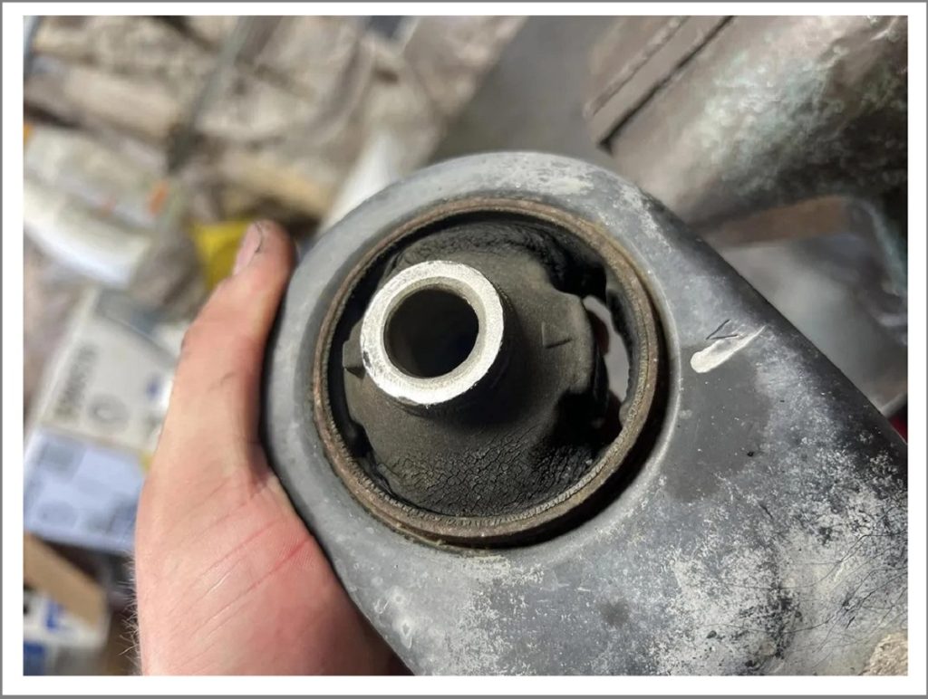 علائم خرابی پژو بوش طباقه جناقی