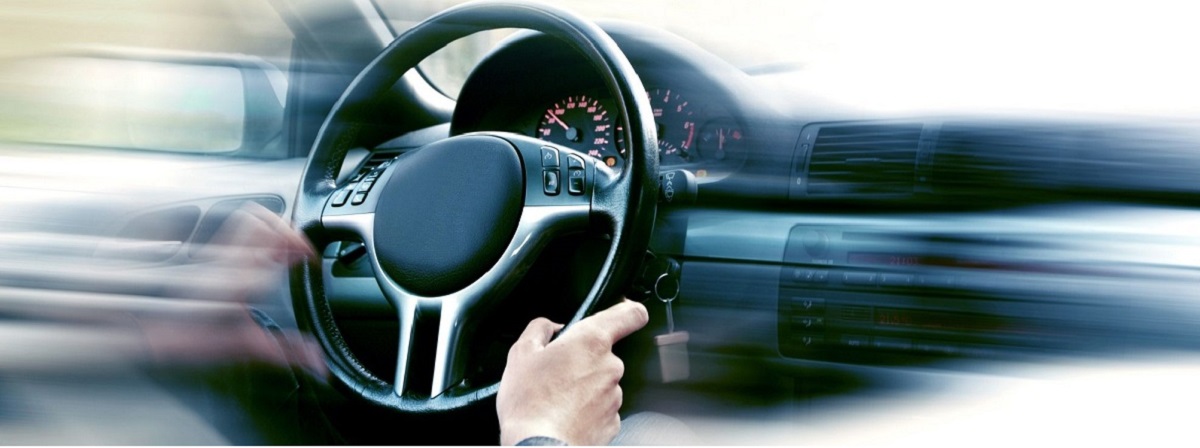 علت لرزش ماشین هنگام حرکت با دنده یک