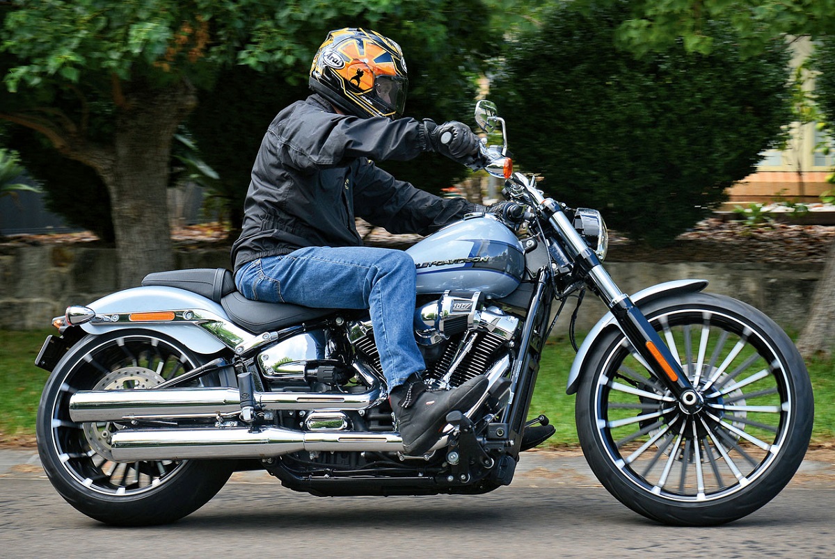 هارلی دیویدسون Breakout 117