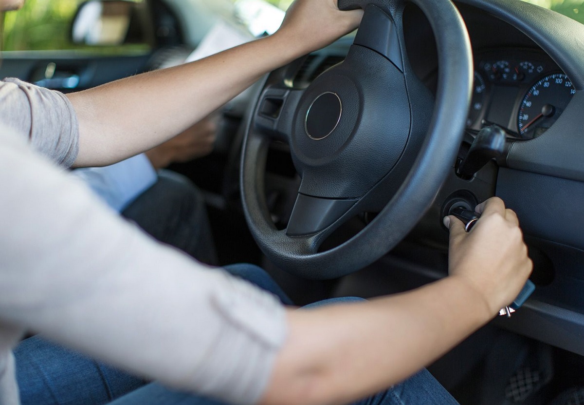 چرا ماشین باتک استارت روشن نمیشه؟