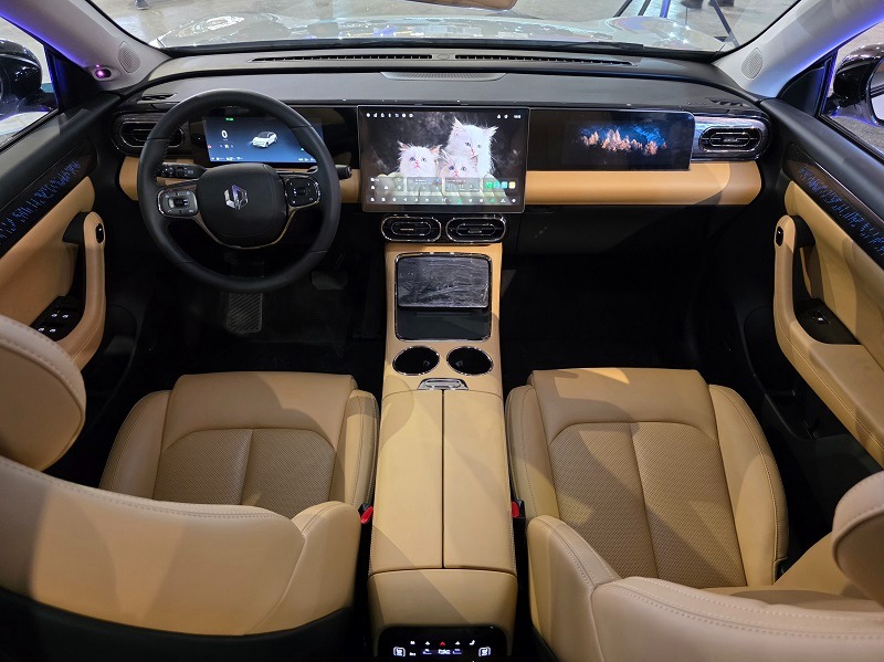 رونمایی- کراس‌اوور هیبریدی لیپ موتور C11 REV- مهر 1404