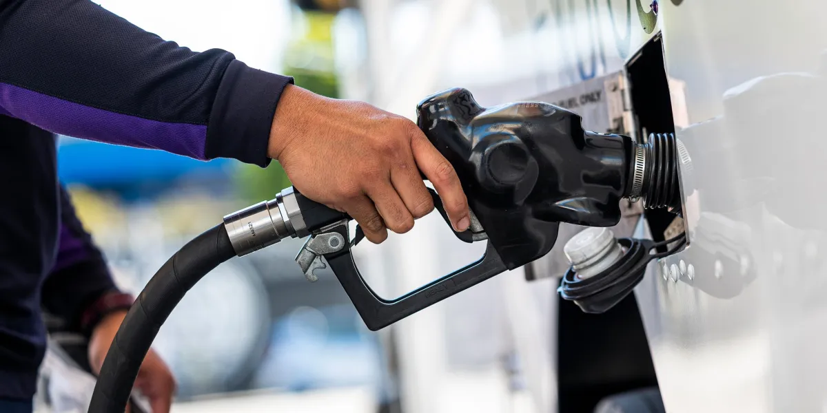 مصرف روزانه بنزین در ایران