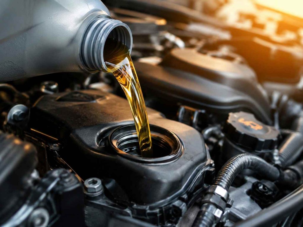 علائم کم بودن روغن موتور ماشین