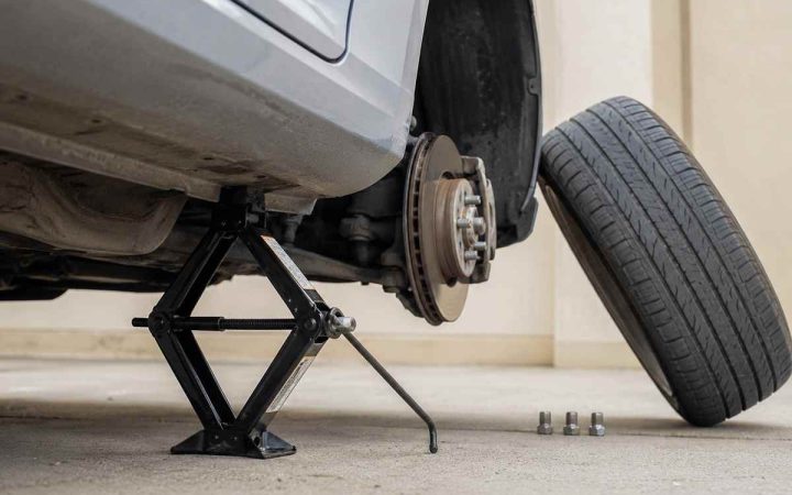 کجای ماشین باید جک بزنیم ؟ (معرفی بهترین نقاط با عکس)