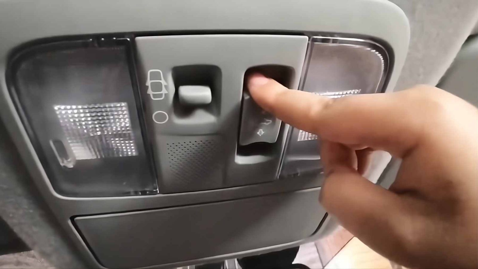 نحوه باز شدن سانروف شاهین؛ آموزش باز، بسته و ریست کردن