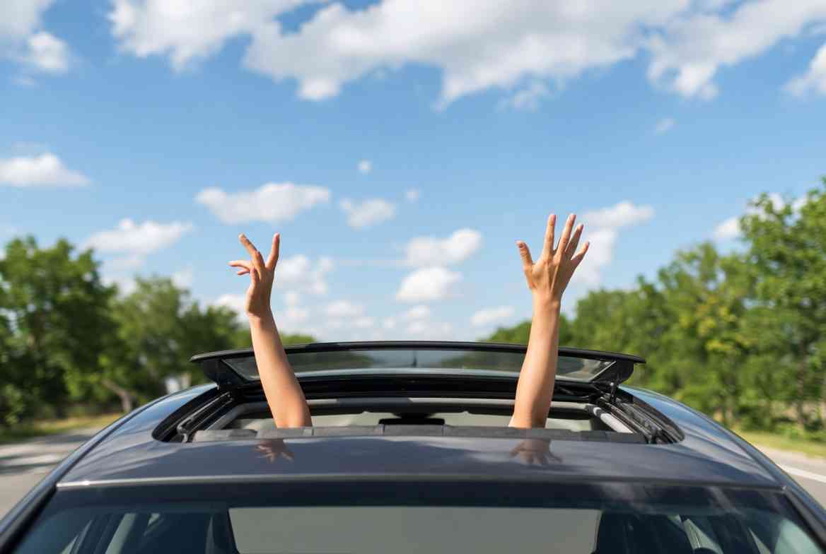 کدام ماشین های ایرانی سانروف دارند ؟ لیست کامل
